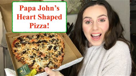 Papa John S Heart Shaped Pizza Review Valentine S Day 2021 Mukbang
