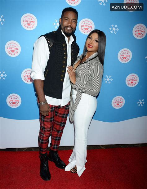 Toni Braxton Nip Slip At The Lifetime Christmas Movies Event In