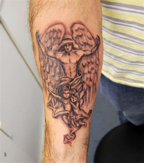 Traditional japanese tattoos that are done by hand are referred to as tebori, however tattoo technology has caught up and most designs are now done by artist's using a machine. 2011 Forearm Tattoo Design Japanese Dragon Designs Of Yakuza