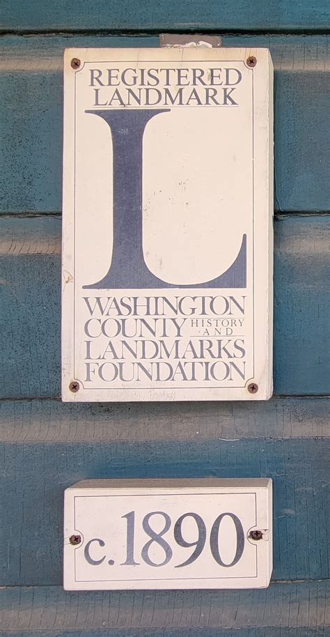 Photo: 124 South Wade Avenue Marker