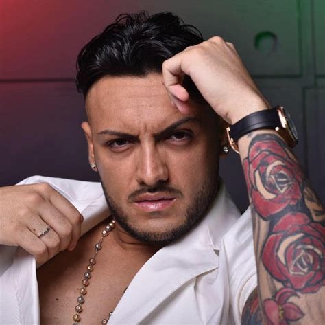 L'istituto ernesto de martino e l'associazione minelliana di rovigo hanno prodotto il volume con cd matteotti nella memoria cantata di enzo bellettato che verrà presentato domenica 4 ottobre a fratta. Daniele De Martino on Spotify