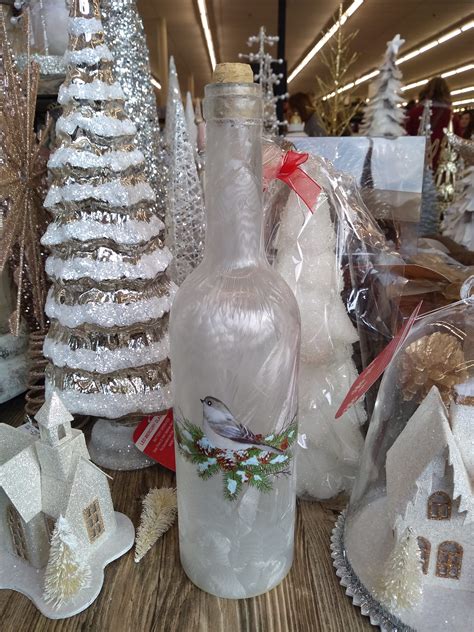 Frosted Wine Bottle I M Going To Try With Rustoleum Frost Glass Spray Paint Découpage