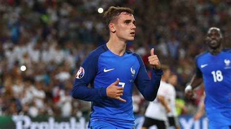 Funny goal celebration recorded in the studio by griezmann.nossas redes sociais/ our social medias:snapchat : 100+ Antoine Griezmann France Wallpapers on WallpaperSafari