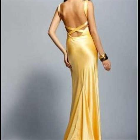 While the yellow evening dress from the film is definitely the favorite among the fashion crowd (it's still being recreated or referenced by brands), there's another look that passes by quickly but deserves recognition, too. 18% off Dresses & Skirts - Kate Hudson how to Lose a guy in 10 days dress!!! from Kristi's ...