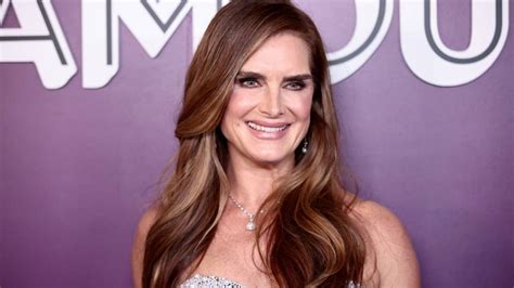 Brooke Shields 56 Stuns In Red Hot Swimsuit Video And Wow Hello