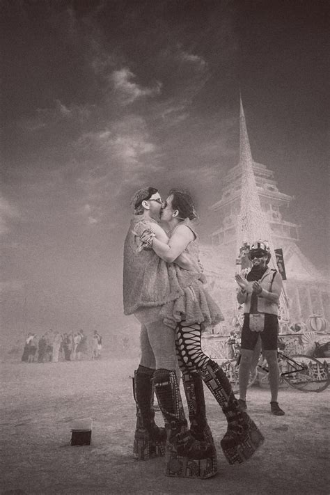 Burning Man Wedding Photography Ceremonies At The Temple Burning Man Wedding Men Burning