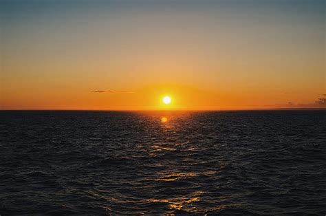 Sea Sunset Horizon Water Ripples Sun Hd Wallpaper Peakpx