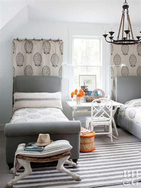 If you're struggling to find a white that's quite right and not satisfying the level of warmth you're seeking, an ivory bedroom is an idea to consider. Bedroom Color Ideas: Neutral Colored Bedrooms | Small room ...
