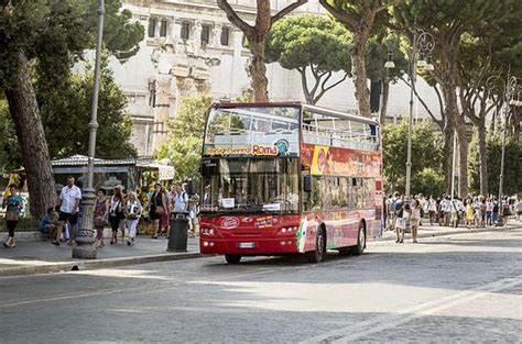 Autobuses Turísticos En Roma Echa Un Vistazo A 10 Autobuses Turísticos