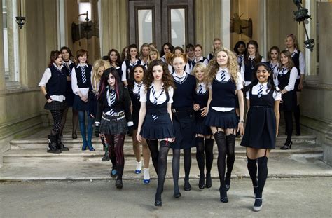 Juno Temple Desnuda En St Trinian S