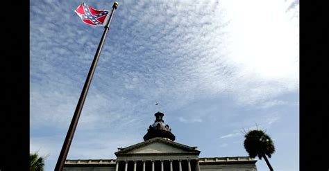 South Carolina Capitol To Lose Confederate Flag The New York Times