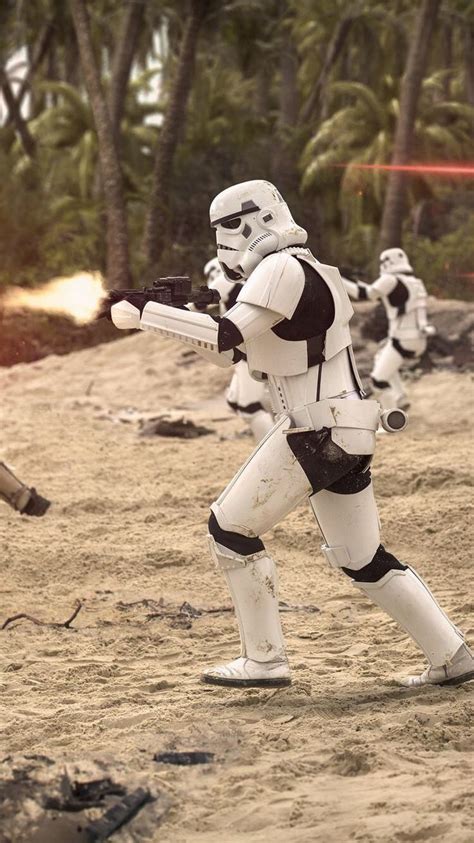 La Bataille De Scarif In 2022 Stormtrooper Star Wars Stars