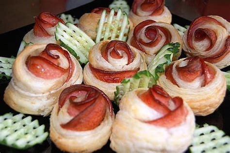 Los aperitivos ayudan a abrir el apetito y no pueden faltar en una comida entre amigos o familiares. 6 recetas de aperitivos fáciles y divertidos | Pequeocio