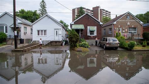 Toronto Weather Flooding And Power Outages Reported After Wild Storm Slams City Ctv News