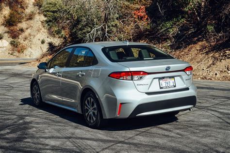 2021 Toyota Corolla Hybrid Review The 21st Century Peoples Car Cnet