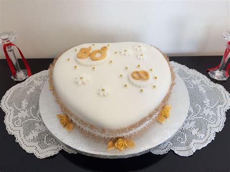 Bomboniera nozze o anniversario di matrimonio. Torta per un 50^ anniversario di Matrimonio | Torte ...