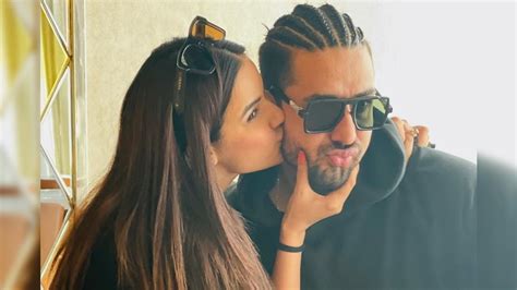 Aly Goni Wishes Jasmin Bhasin On Birthday With Romantic Post Says Love You So Much News18