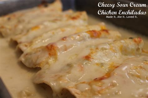 These are by far my favorite in my line of enchiladas! Cheesy Sour Cream Chicken Enchiladas - Classy Clutter