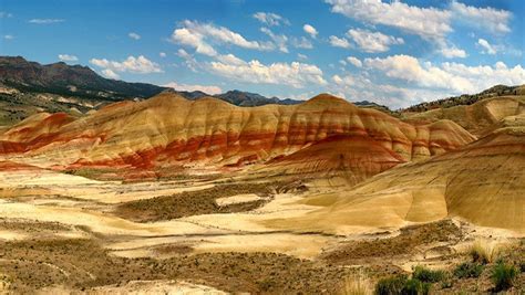 Visitors To Eastern Oregons Painted Hills Up 61 Percent
