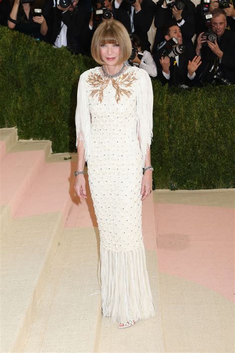 Anna Wintour 2016 Met Gala In Nyc Gotceleb