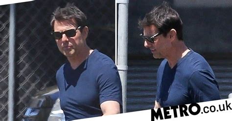 Tom Cruise Is Seen On The Set Of Top Gun 2 Movie Looking Ripped Metro