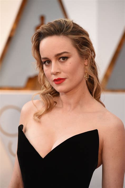 Brie Larson In Oscar De La Renta At 2017 Academy Awards In Hollywood Check More At