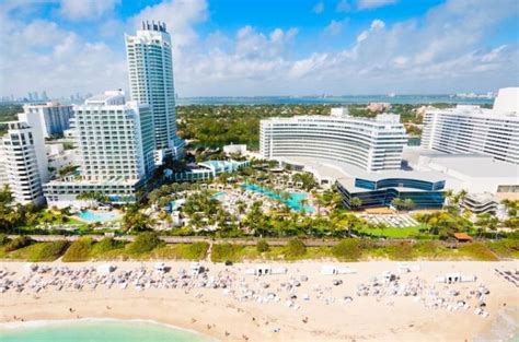 How Fontainebleau Miami Beach Retains Its Employees