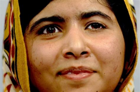 Sie wurde zu einer ikone für zivilcourage: Malala Yousafzai: Extremisten bedrohen Nobelpreisträgerin ...