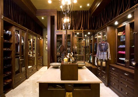 Useful And Amazing Walk In Closets