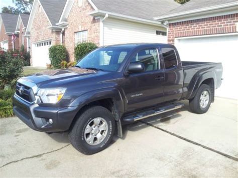 Purchase Used 2013 Toyota Tacoma Prerunner Access Cab With Locking