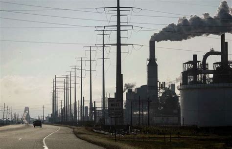 Venezuelan Oil Sanctions Would Hit Gulf Coast Refineries Houston Chronicle
