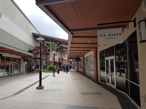 Shopping mall in pahang tua, pahang, malaysia. jalanjalan: Genting Highlands Premium Outlets, Pahang