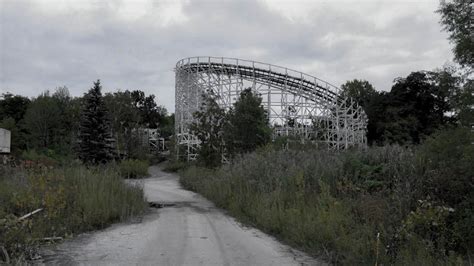 Ruins Of The Rust Belt Haunting Photos Of Abandoned Buildings By Seph