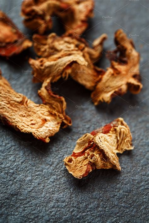 Dried Galangal Root Containing Dried Galangal And Root High Quality