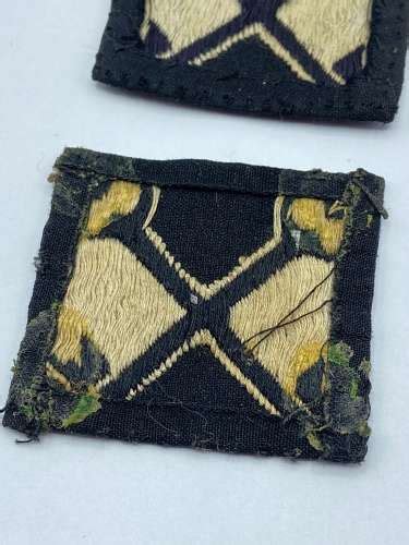Pair Of Ww2 British 2nd Infantry Division Formation Badges Patches