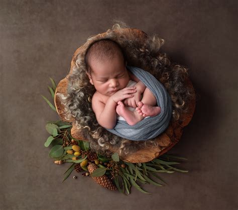 What To Expect When Booking A Newborn Session Photography By Edina