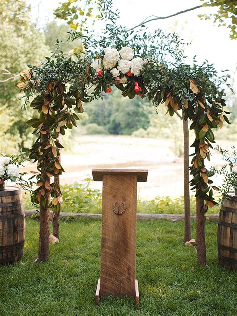 25 Stunning Wedding Arbor Ideas Wedding Arch Rustic Wedding Arches Outdoors Wedding Arch
