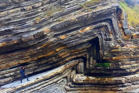 10 Amazing Geological Folds You Should See