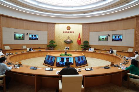 Chỉ đạo điều hành của chính phủ và của bộ tài chính. Thủ tướng chủ trì họp Thường trực Chính phủ về chống dịch ...
