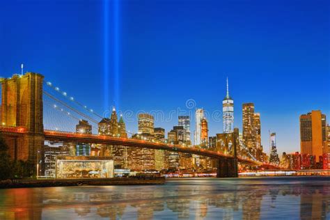 New York Night View Of The Lower Manhattan And The Brooklyn Bridge