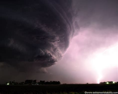 Renowned Storm Photographer Mike Hollingshead Captures The Best Photo