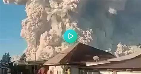 Indonesias Sinabung Volcano Erupting This Morning Spewing Ass Up To 16000 Feet High Album