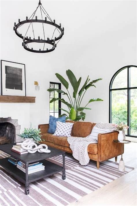 This Jaw Dropping Spanish Revival Is Our Dream Home Tuscan Design Decor Mediterranean Home Decor