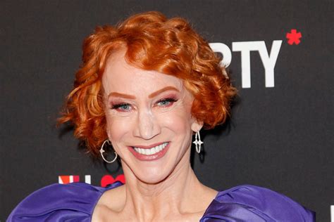 Us Comedian Kathy Griffin Reveals Cancer Diagnosis The New Daily