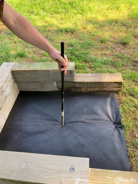 Build the ultimate diy horseshoe pit in your backyard with these free build plans. DIY How to Build a Horseshoe Pit (With images) | Backyard ...