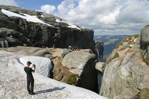 Kjeragbolten Norwegen Preikestolen Kjerag Besteige Den Hochsten Berg