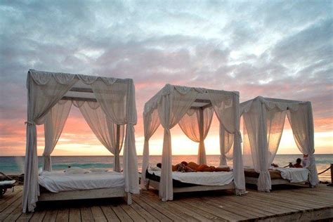 16 Beautiful Canopy Beds For Your Summer Еnjoyment Honeymoon Bedroom