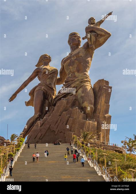 Monument Statue Dakar Senegal Hi Res Stock Photography And Images Alamy