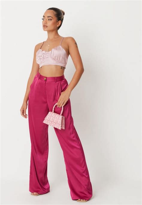 what to wear with hot pink pants 20 trendy outfit ideas
