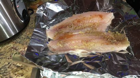 Cómo cocinar pescado al horno estilo mexicano. Filetes de pescado envueltos al horno - YouTube